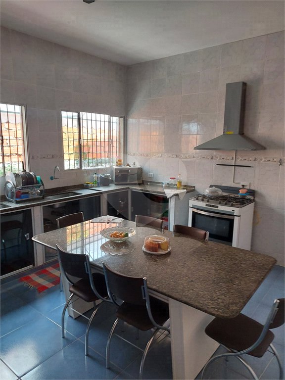 Casa à venda com 4 quartos, sendo 1 suíte, em Vila Pirajussara, São Paulo, SP
