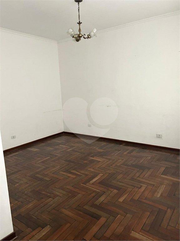 Casa à venda com 3 quartos, sendo 2 suítes, em Planalto Paulista, São Paulo, SP