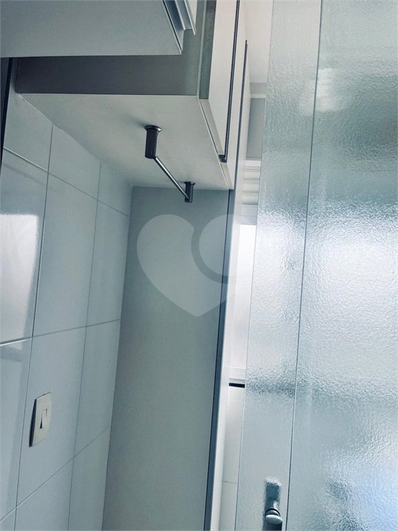 Apartamento à venda com 2 quartos em Parque Maria Domitila, São Paulo, SP