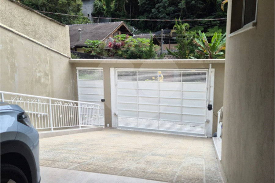 Casa à venda com 3 suítes no condomínio Alpes da Cantareira, Mairiporã - SP