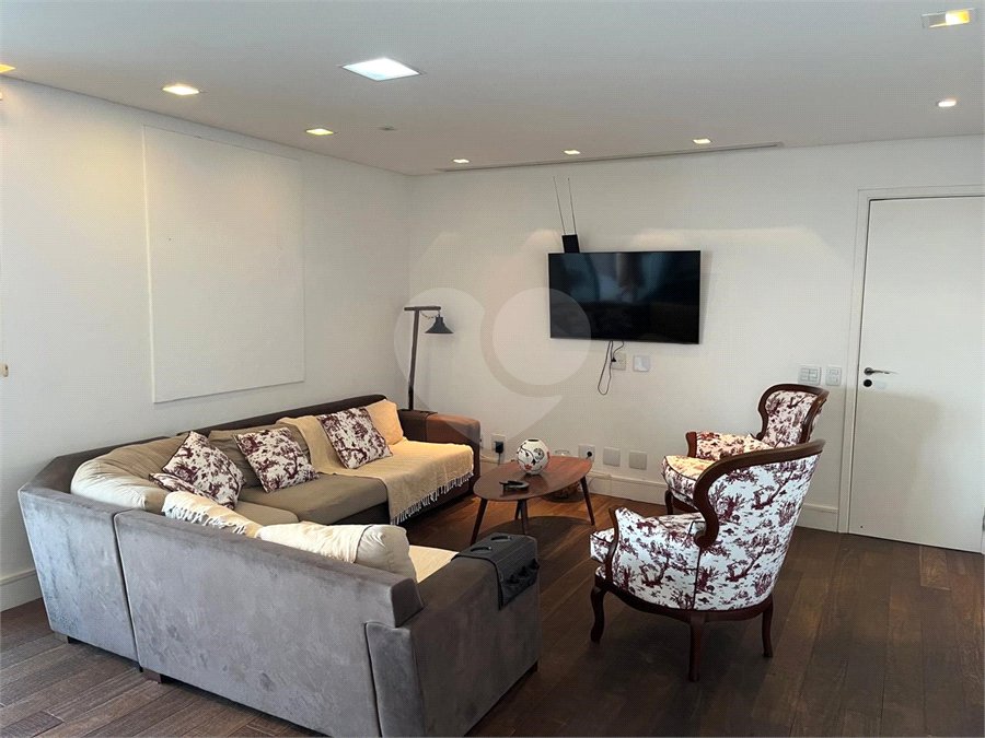 Apartamento à venda com 3 suítes em Jardim Monte Kemel, São Paulo, SP