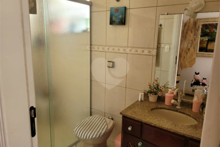Casa Térrea à venda com 4 quartos, sendo 1 suíte,  em Vila Nova Socorro, Mogi das Cruzes, SP
