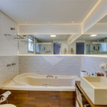 Apartamento à venda com 4 quartos, sendo 1 suíte, em Santo Amaro, São Paulo, SP