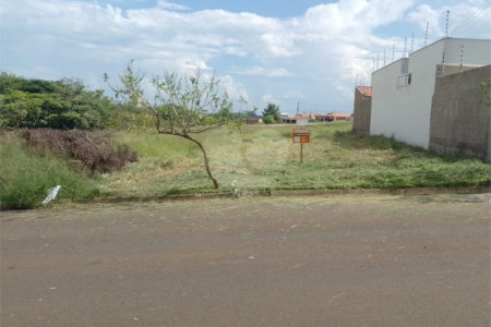 Terreno à venda em Jardim Adalberto Frederico de Oliveira Roxo I, Araraquara, SP