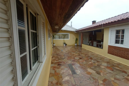 Casa à venda com 4 quartos, sendo 3 suítes,  no Centro, Itapetininga, SP