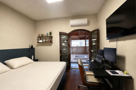 Casa de Vila à venda com 4 quartos, sendo 1 suíte, em Cupecê, São Paulo, SP