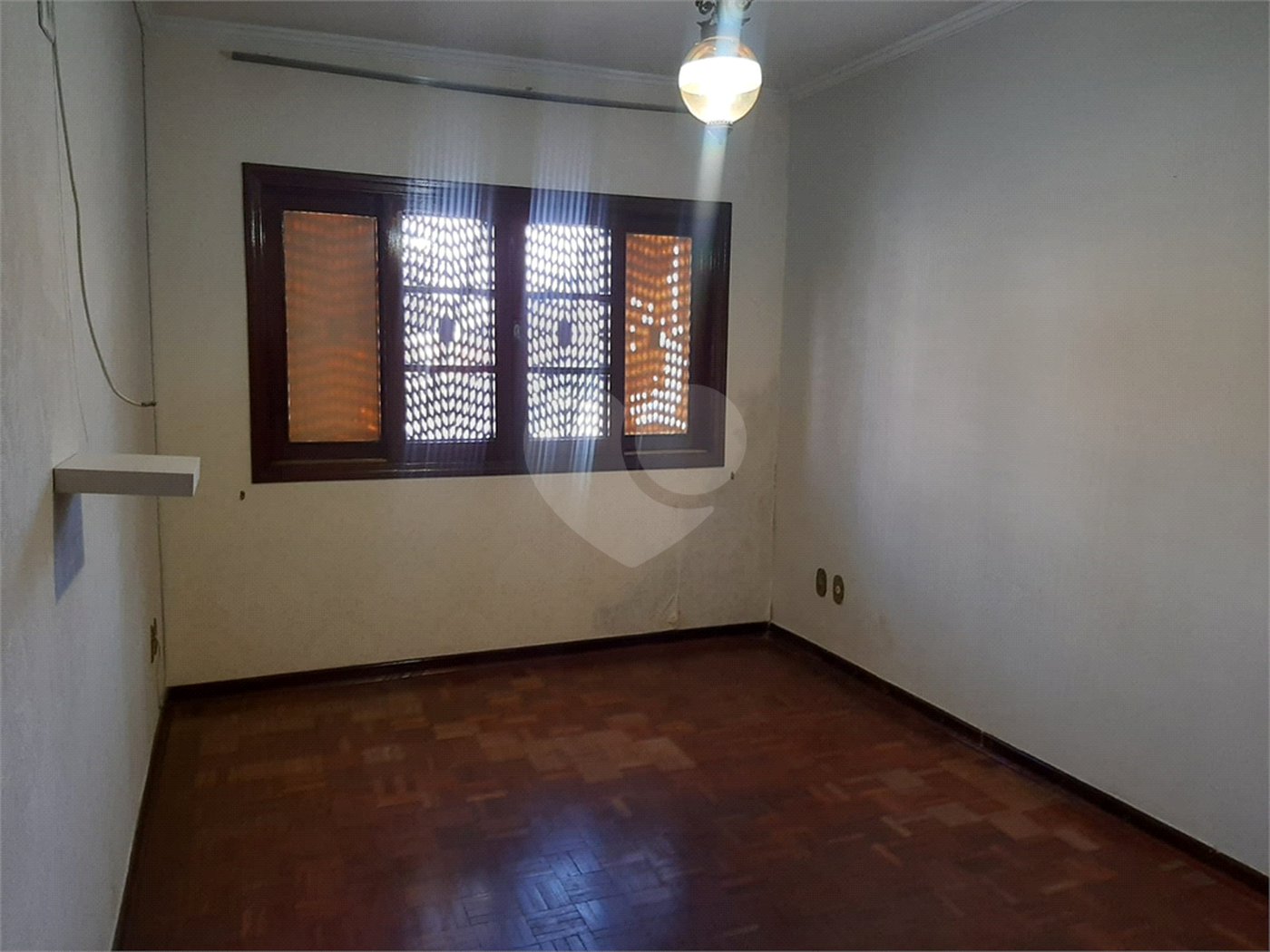 Casa à venda com 4 quartos, sendo 2 suítes, em Jardim Franca, São Paulo, SP