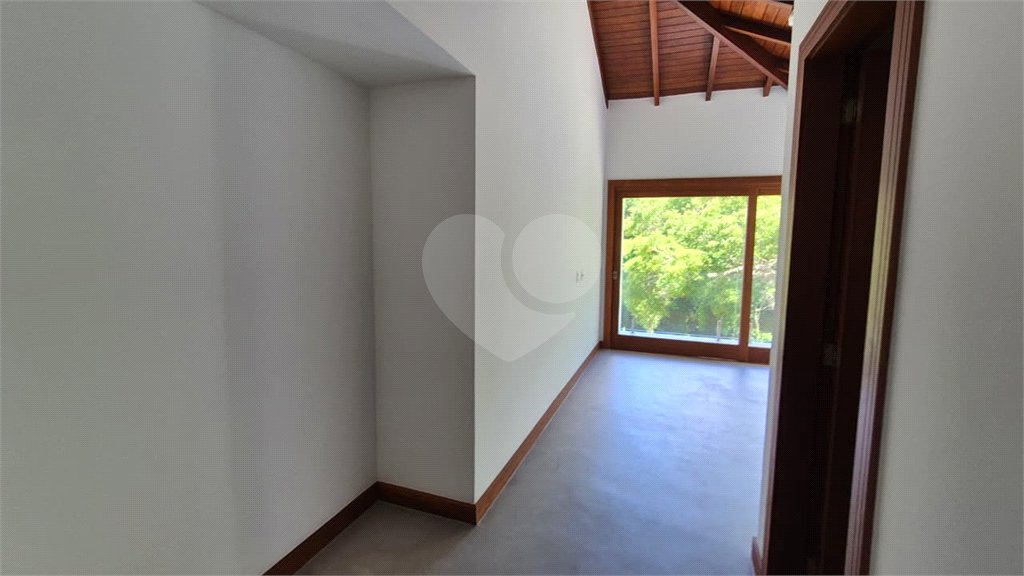 Casa à venda com 8 quartos, sendo 7 suítes, em Ferradura, Armação dos Búzios, RJ