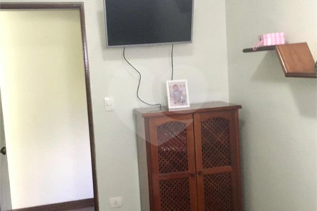 Sobrado à venda com 3 quartos em Vila Galvão, Guarulhos, SP