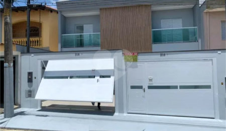 Sobrado à venda com 3 suítes em Vila Marina, Santo André, SP