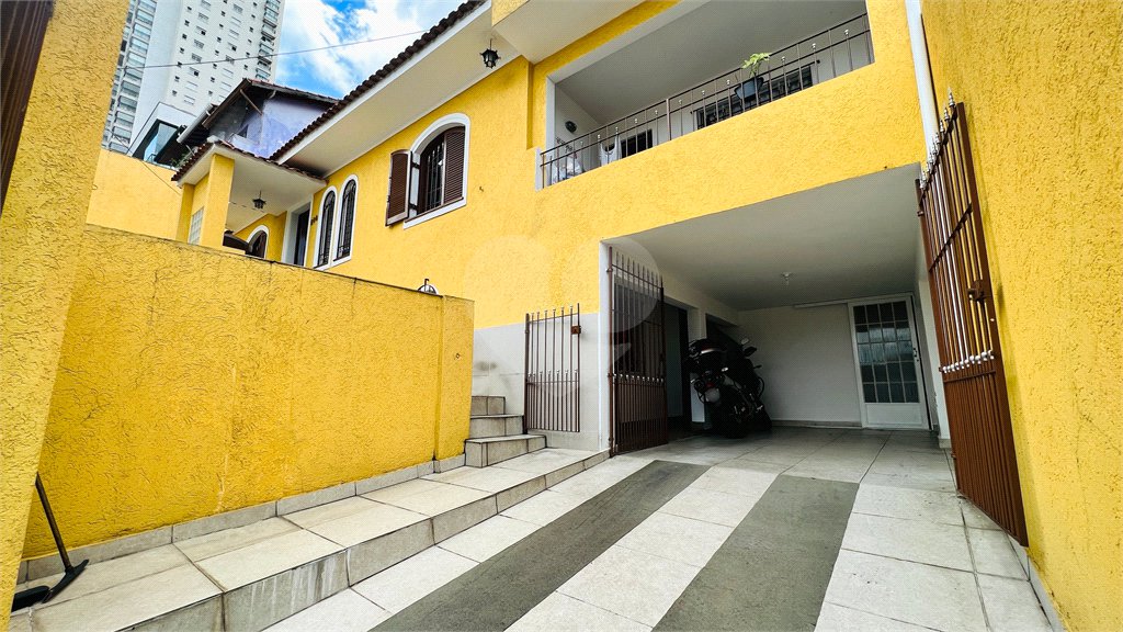 Sobrado à venda com 3 quartos em Santana, São Paulo, SP