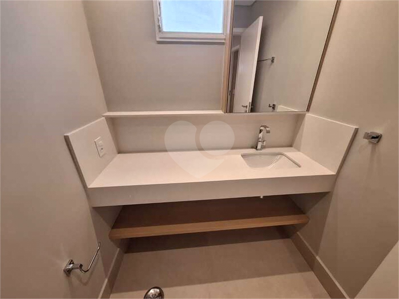 Apartamento à venda com 3 quartos, sendo 1 suíte, em Itaim Bibi, São Paulo, SP