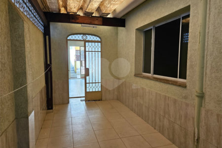Casa à venda com 3 quartos, sendo 1 suíte,  em Água Branca, São Paulo, SP