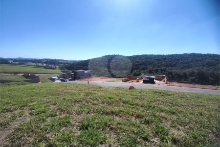 Terreno à venda no condomínio Portal Lamis I, Atibaia - SP