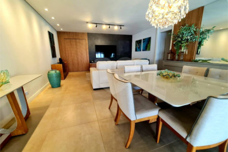 Casa à venda com 5 quartos, sendo 2 suítes, em Jardim das Roseiras, Araraquara, SP