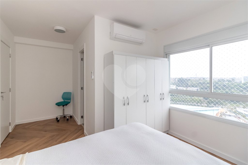 Apartamento à venda com 2 suítes em Santo Amaro, São Paulo, SP