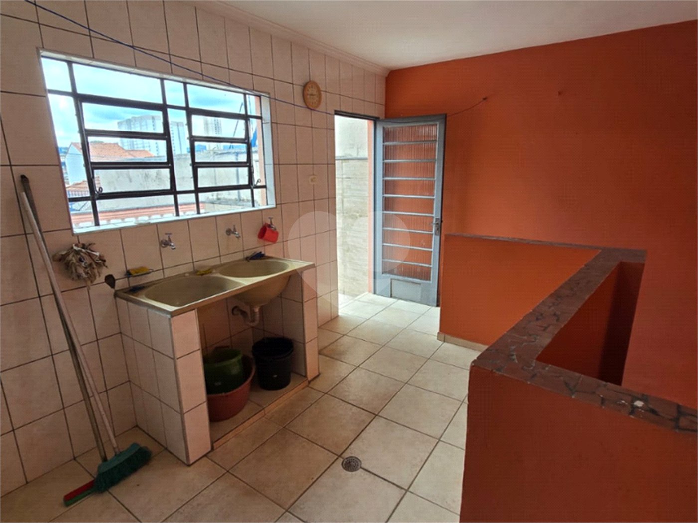 Casa à venda com 3 quartos, sendo 1 suíte, em Vila Pereira Cerca, São Paulo, SP