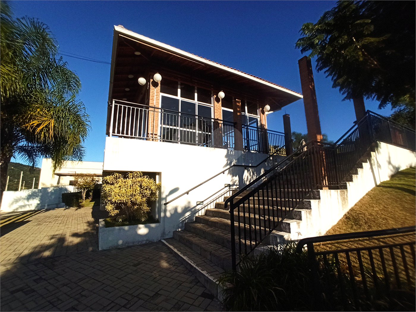 Casa à venda com 3 quartos, sendo 1 suíte, no condomínio Buona Vita, Atibaia - SP