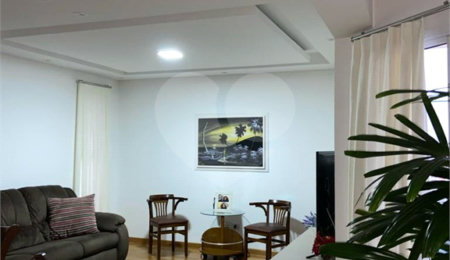 Apartamento à venda com 3 suítes em Vila Bastos, Santo André, SP