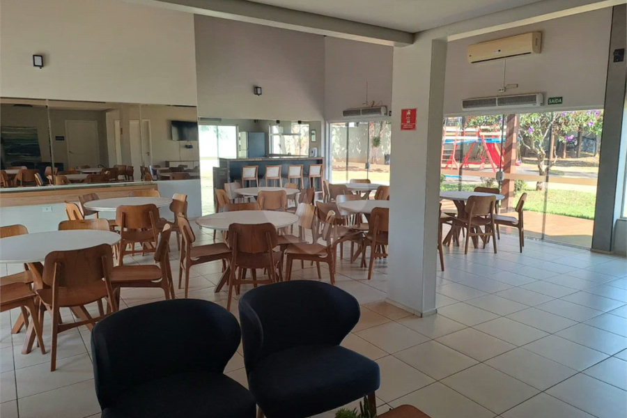 Linda Casa 3 dormitórios com piscina - R$ 950.000,00