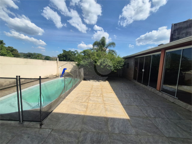 Casa à venda com 4 quartos, sendo 1 suíte,  em Chácara Arantes, Mairiporã, SP