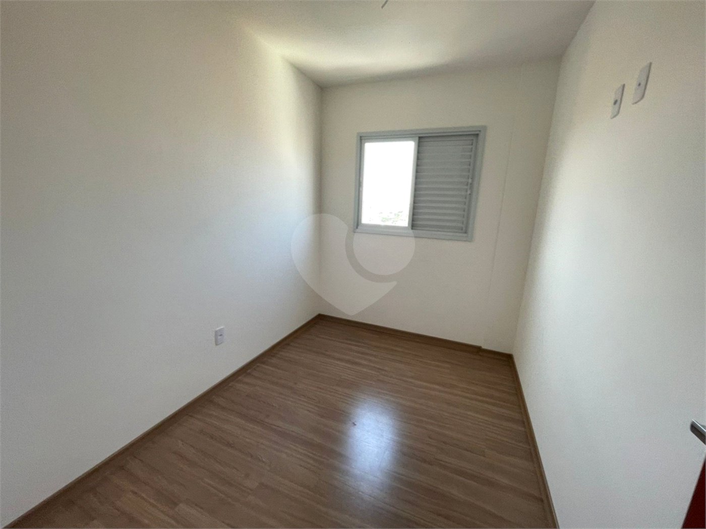 Apartamento à venda com 2 quartos, sendo 1 suíte,  em Parada Inglesa, São Paulo, SP
