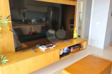 Apartamento à venda com 2 quartos, sendo 1 suíte, em Pinheiros, São Paulo, SP