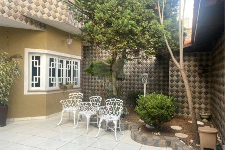 Casa à venda com 3 suítes em Vila Carrão, São Paulo, SP