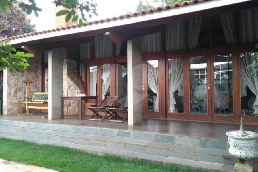 Casa Térrea à venda com 4 suítes em Jardim Floresta, São Paulo, SP