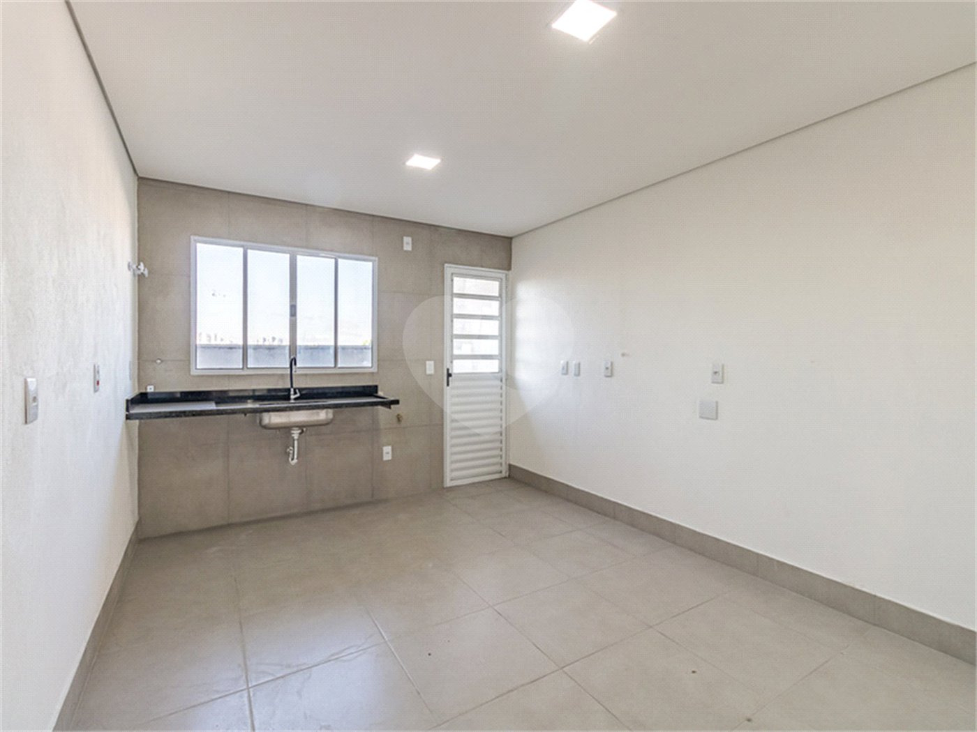 Casa à venda com 2 suítes em Jardim das Vertentes, São Paulo, SP