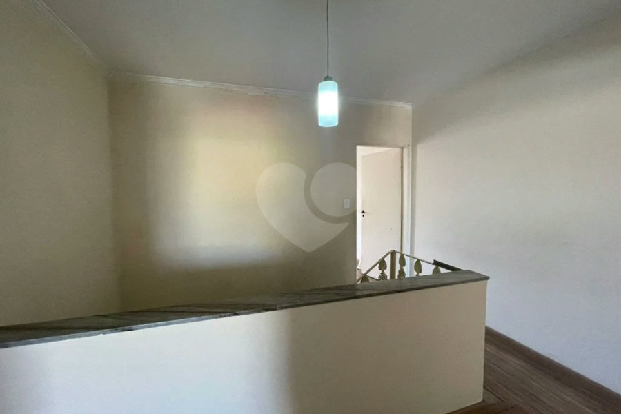 Sobrado à venda com 3 quartos, sendo 1 suíte, em Jardim Rosa de Franca, Guarulhos, SP