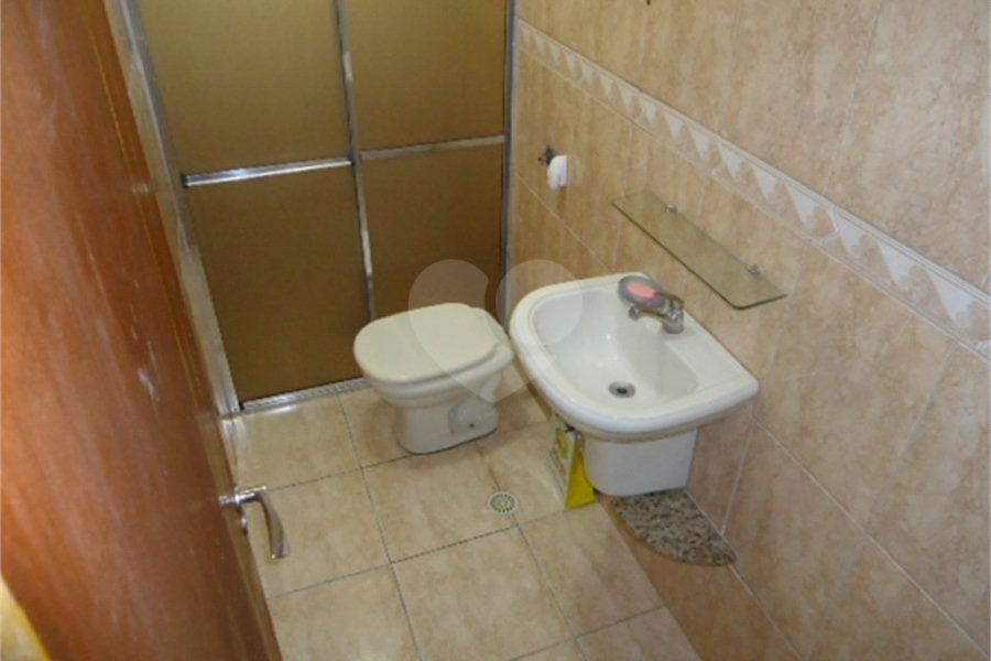 Sobrado à venda com 3 quartos em Jardim Peri, São Paulo, SP