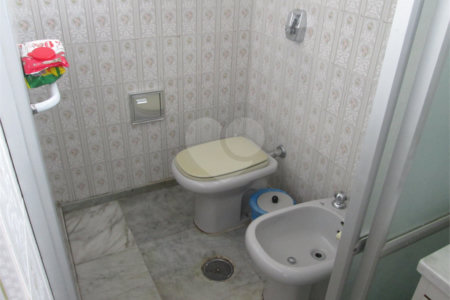Casa à venda com 4 quartos, sendo 2 suítes, em Jardim Guedala, São Paulo, SP