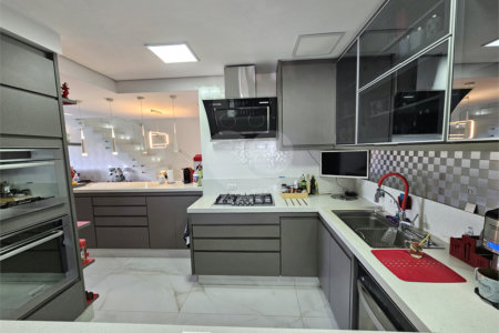 Apartamento à venda com 3 quartos, sendo 2 suítes, em Vila Irmãos Arnoni, São Paulo, SP