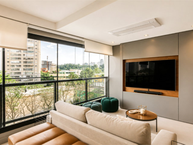 Apartamento à venda com 3 suítes em Granja Julieta, São Paulo, SP