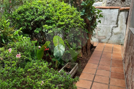 Casa à venda com 4 quartos, sendo 1 suíte, em Jardim Trussardi, São Paulo, SP