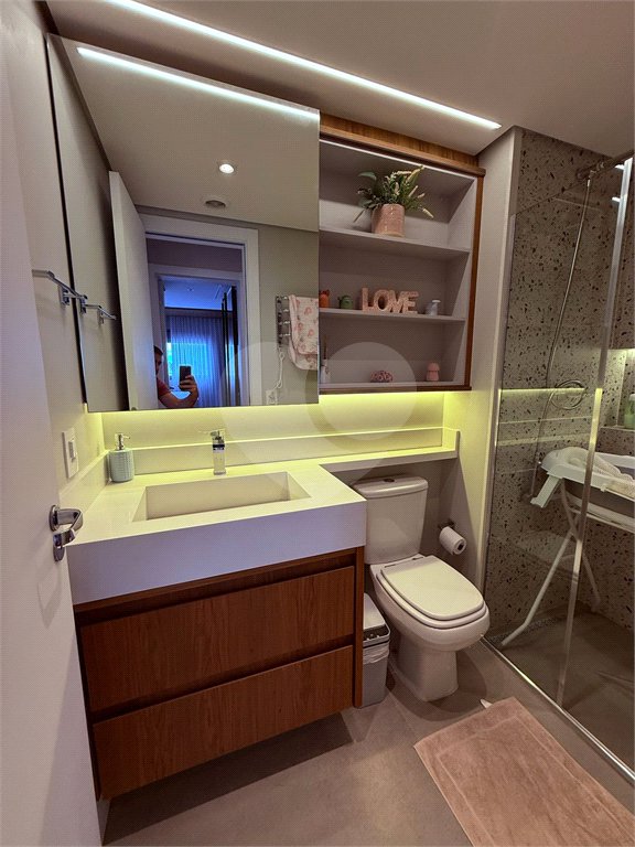 Apartamento à venda com 3 quartos, sendo 1 suíte, em Vila Mariana, São Paulo, SP