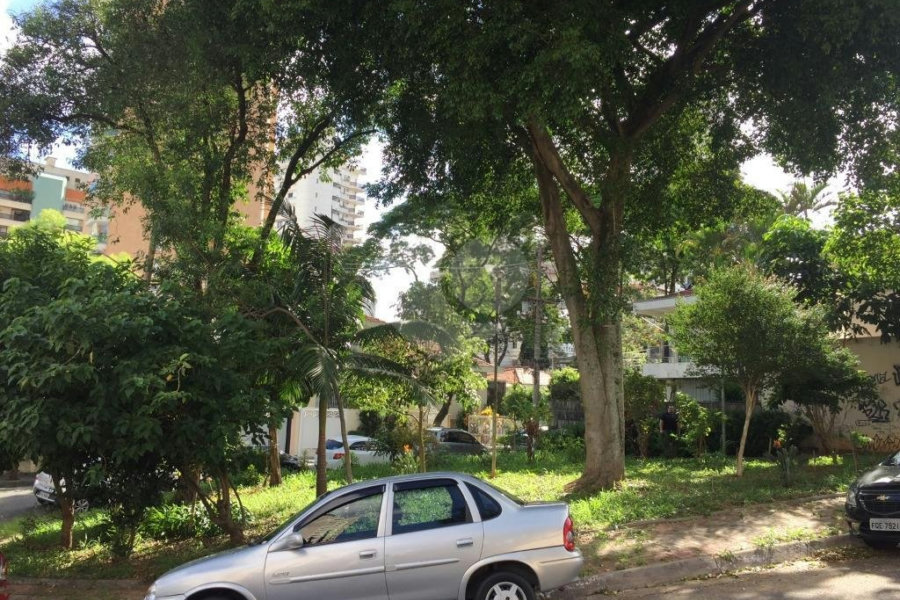 Casa à venda com 3 quartos, sendo 1 suíte, em Santana, São Paulo, SP