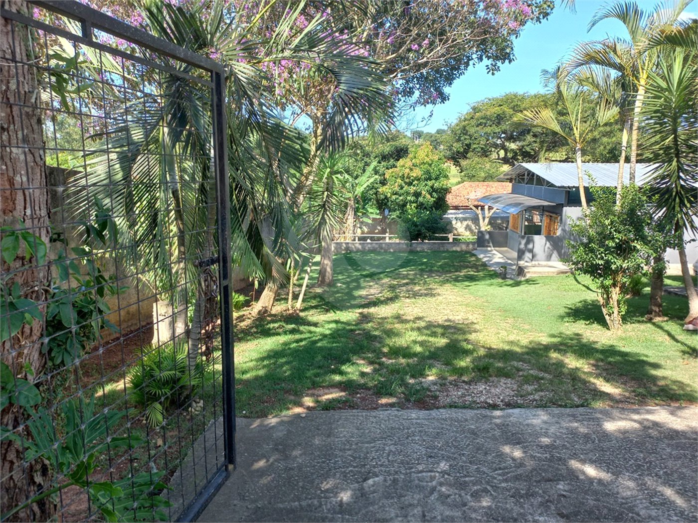 Casa à venda com 2 quartos em Vila Matias, Alambari, SP