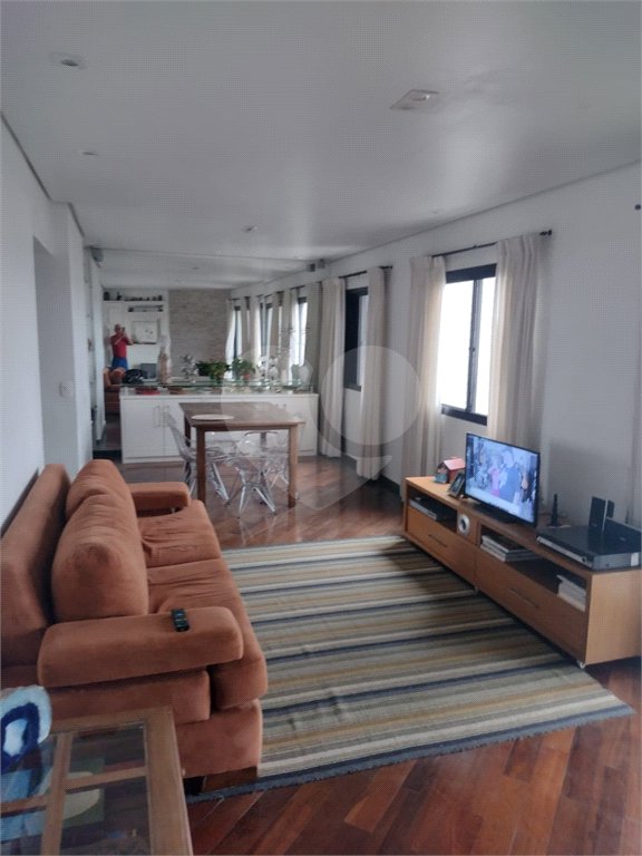Apartamento à venda com 3 suítes em Vila Suzana, São Paulo, SP