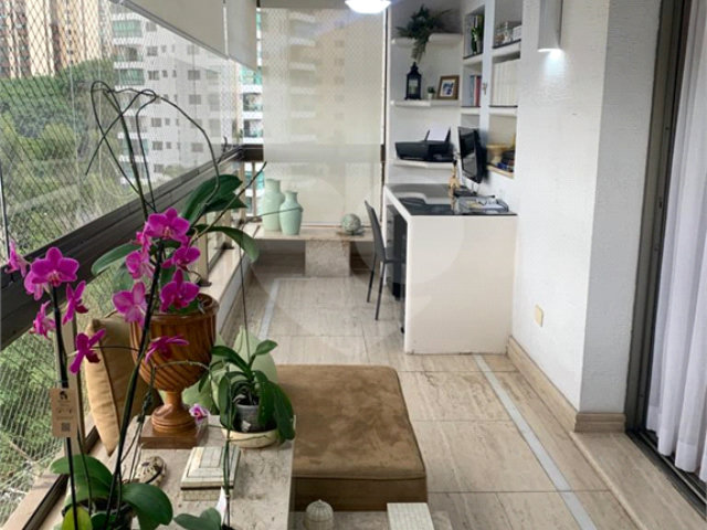 Apartamento à venda com 3 suítes em Morumbi, São Paulo, SP