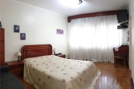 Sobrado à venda com 4 quartos, sendo 1 suíte,  em Sumaré, São Paulo, SP