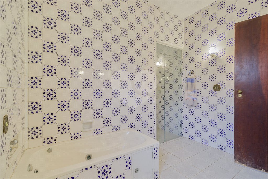 Casa à venda ou para alugar com 5 suítes em Alto da Boa Vista, São Paulo, SP