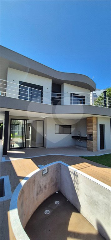 Casa à venda com 3 suítes no condomínio Reserva dos Vinhedos, Louveira - SP