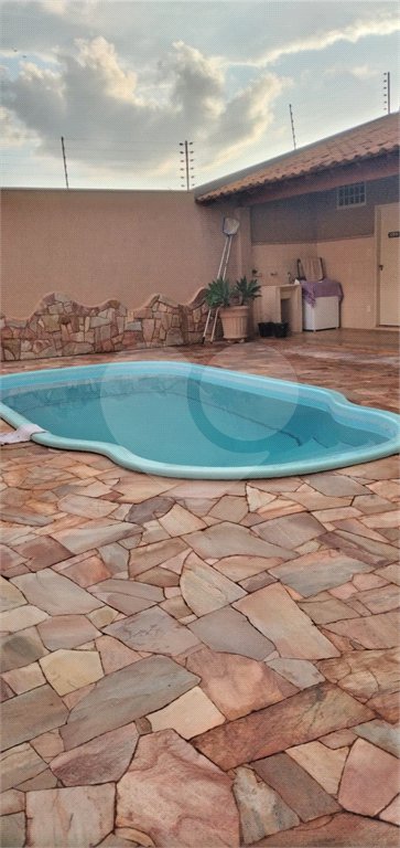 Casa à venda com 3 quartos, sendo 2 suítes, em Vila Harmonia, Araraquara, SP