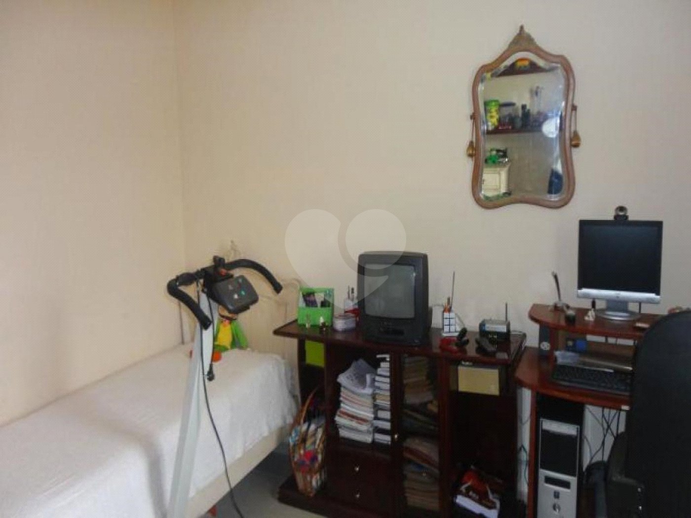 Casa à venda com 3 quartos, sendo 1 suíte, em Jardim Esmeralda, São Paulo, SP