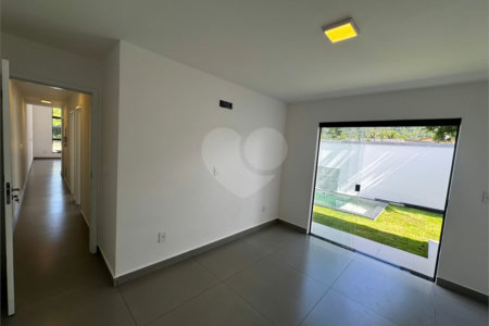 Casa à venda com 3 quartos, sendo 1 suíte, no condomínio Parque Guará, Rio de Janeiro - RJ