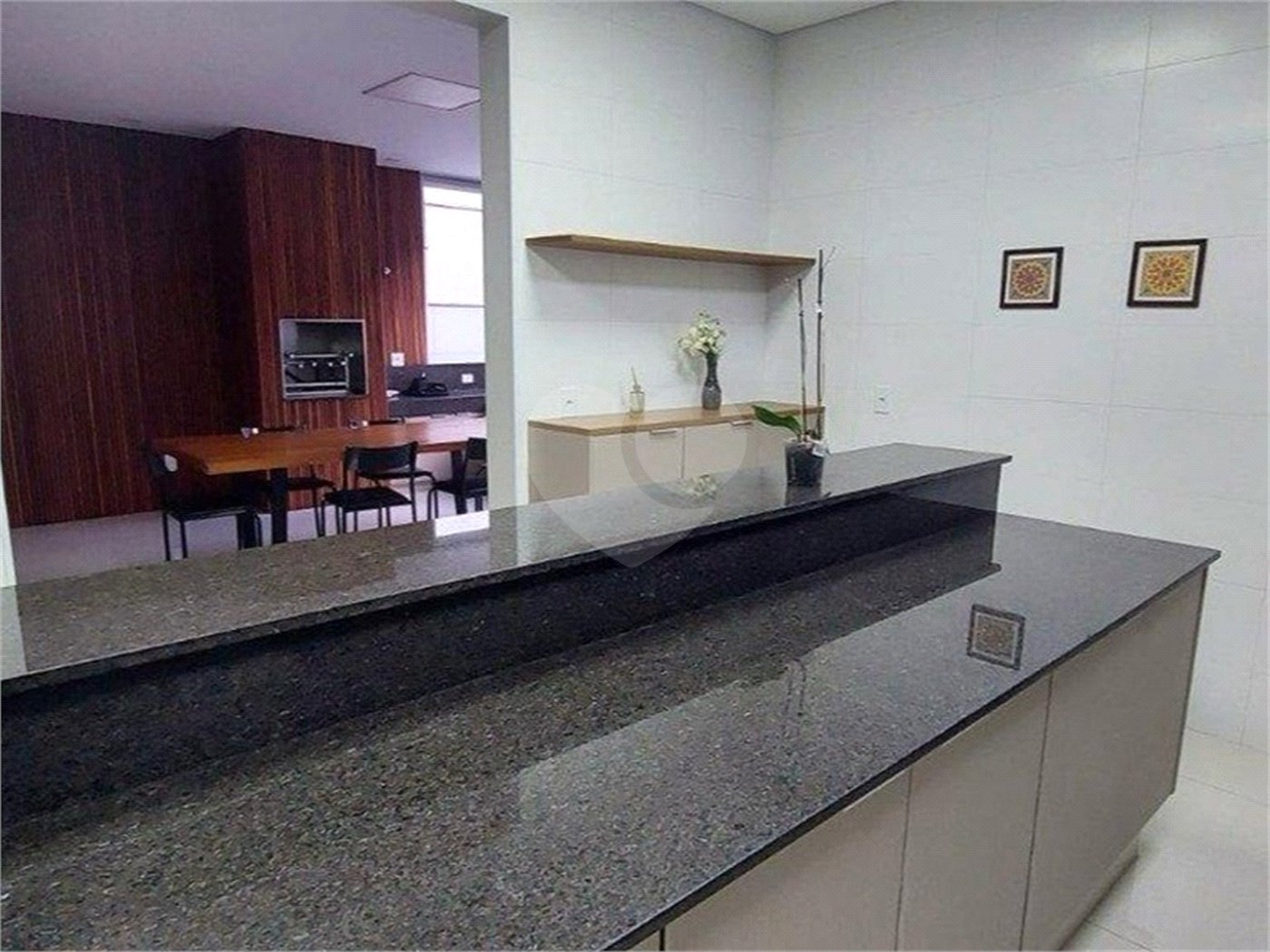 Casa à venda ou para alugar com 3 suítes no condomínio Mont Blanc, Sorocaba - SP
