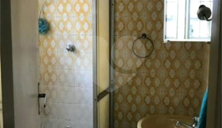 Casa à venda com 4 quartos, sendo 1 suíte,  em Vila Dom Pedro I, São Paulo, SP