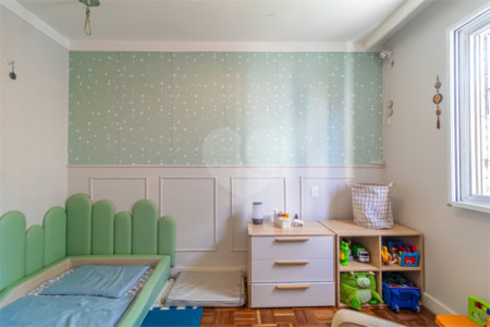 Apartamento à venda com 3 quartos, sendo 1 suíte, em Moema, São Paulo, SP